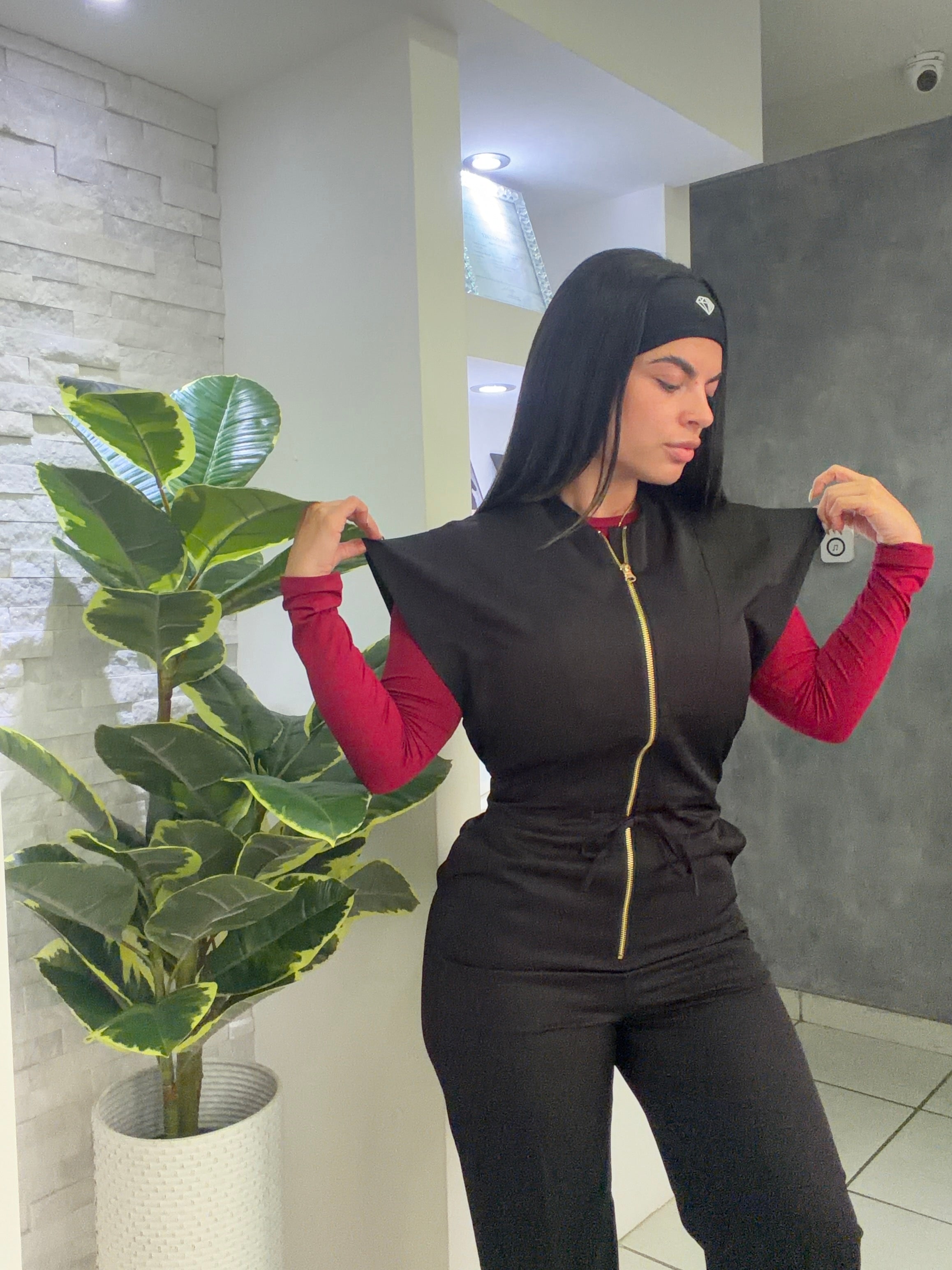 MonoBoujee Black Zipper Gold